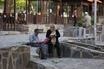 حضور خانوادگی مردم در مراسم دعای عرفه