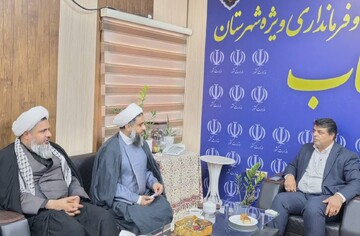 فرماندار میناب خواستار مشارکت خیرین در تجهیز مراکز اسکان حادثه‌دیدگان مدرسه شجره‌ طیبه شد