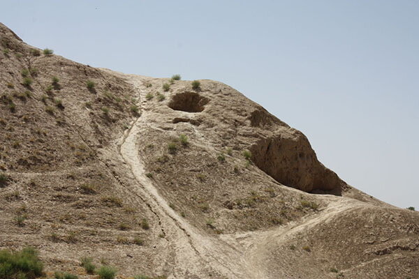 تلِ ضحاک آب میرود! + عکس