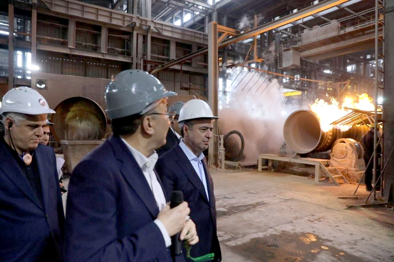 طرح‌های اختصاصی بانک صادرات برای تأمین مالی تولید و اشتغالزایی شرکت لوله وماشین‌سازی ایران
