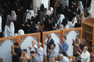 اقامه نماز عید سعید قربان - حرم مطهر شاهچراغ (ع)
