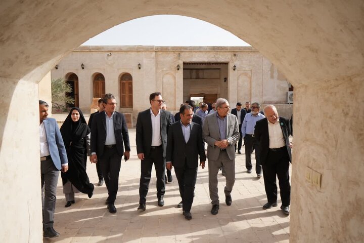 معاون استاندار: برنامه مشترک دشتستان و تنگستان، بوشهر را قطب خرما و گردشگری جنوب می‌کند