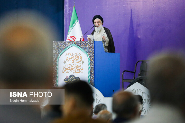 خاتمی: باید در برابر فشار اقتصادی ایستادگی کنیم
