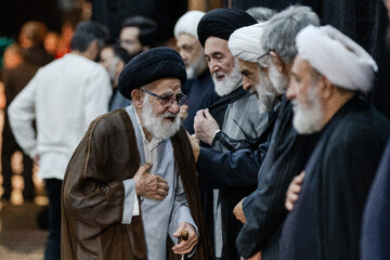 مراسم یادبود شهدای خانواده رهبر انقلاب در حرم عبدالعظیم(ع)