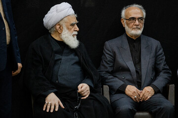 مراسم یادبود شهدای خانواده رهبر انقلاب در حرم عبدالعظیم(ع)