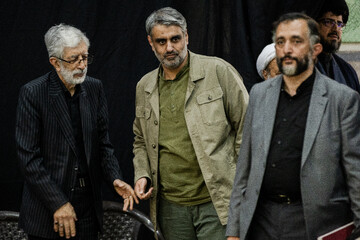 مراسم یادبود شهدای خانواده رهبر انقلاب در حرم عبدالعظیم(ع)