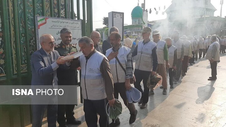 نخستین کاروان پیاده مازندران از آمل عازم مرقد امام خمینی (ره) شد