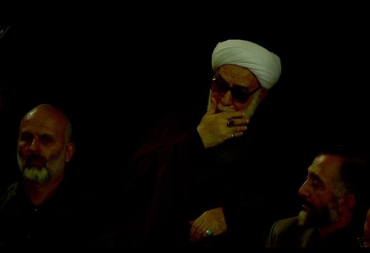 حضور پرشور مردم در مراسم یادبود شهدای خانواده رهبر انقلاب در حرم عبدالعظیم(ع)