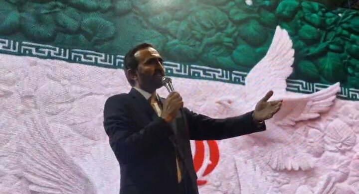 دشمن به‌دنبال شکستن وحدت ملت ایران است/ تنها راه پیروزی، ایستادگی حول ولایت است
