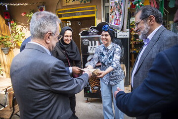 بازدید  معاون گردشگری وزیر میراث فرهنگی، گردشگری و صنایع دستی از روستای شانه تراش