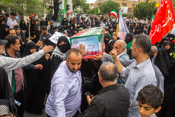 تشییع پیکر شهیده اعظم سراجی نژاد و حجت الاسلام والمسلمین عباس ظهیری - قم