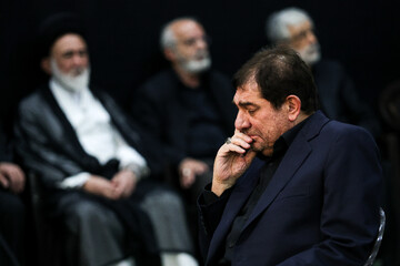 محمد مخبر در مراسم یادبود شهدای خانواده رهبر انقلاب در حرم عبدالعظیم(ع)