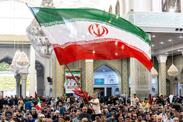 مراسم یادبود شهدای خانواده رهبر انقلاب در حرم عبدالعظیم(ع)