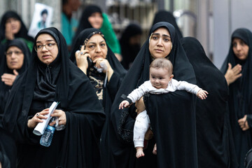 مراسم یادبود شهدای خانواده رهبر انقلاب در حرم عبدالعظیم(ع)