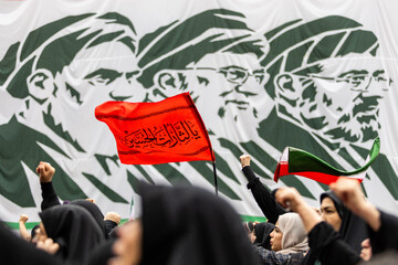 مراسم یادبود شهدای خانواده رهبر انقلاب در حرم عبدالعظیم(ع)