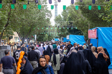 در حاشیه مراسم یادبود شهدای خانواده رهبر انقلاب در حرم عبدالعظیم(ع)