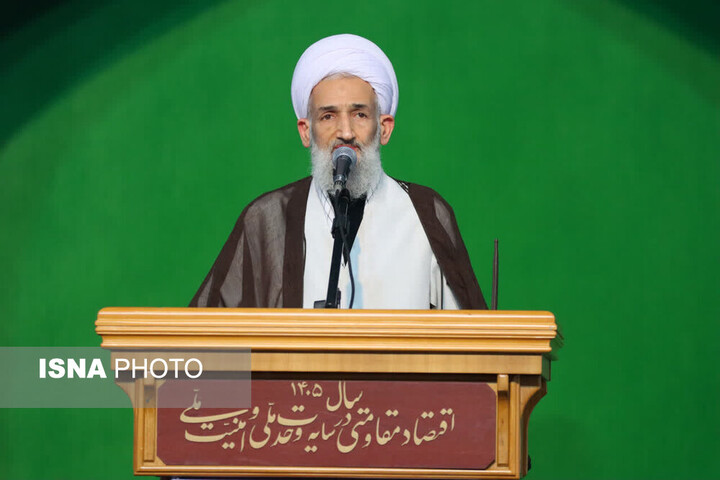امام جمعه ساری: دشمن به دنبال تضعیف پایگاه مردمی ولی‌ فقیه است
