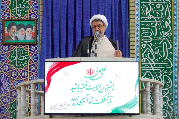 امام جمعه کرمان: دشمن به دنبال جبران شکست خود، در میدان دیپلماسی است