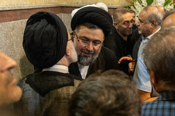 سیدیاسر خمینی در مراسم یادبود حاجیه خانم خدیجه خاتمی
