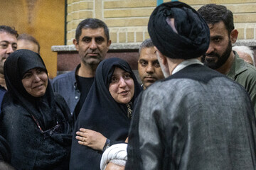 زهرا بهروزآذر، معاون امور زنان و خانواده رییس جمهور در مراسم یادبود حاجیه خانم خدیجه خاتمی