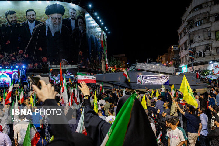 همه ما باید همانند شهید مطهری، حماسه حسینی از دفاع مقدس سوم روایت کنیم