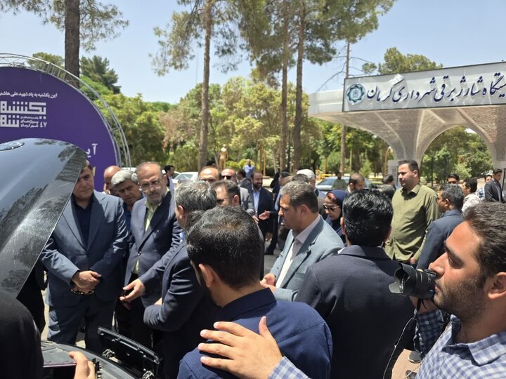 ایستگاه شارژ خودروهای برقی در کرمان افتتاح شد