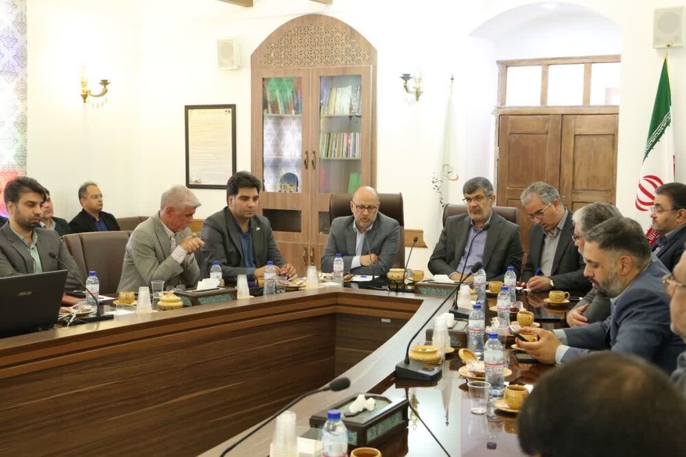 معاون حقوقی وزیر اقتصاد: اعتماد و رضایت مودیان در وصول مالیات جلب شود
