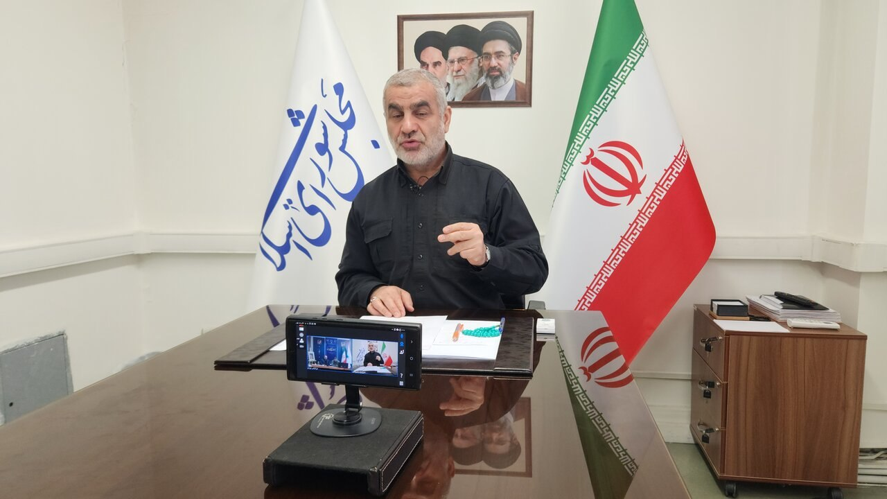 نیکزاد: برگزاری جلسات علنی مجلس منوط به اذن رهبری است