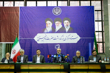 نشست خبری حجت‌الاسلام و المسلمین محمدعلی انصاری