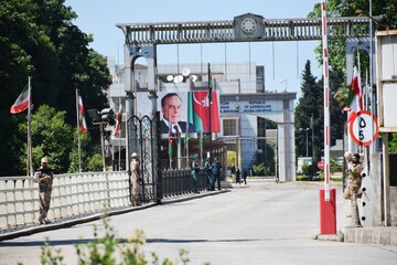 پل مشترک مرزی جمهوری اسلامی ایران و جمهوری آذربایجان بر روی رودخانه مرزی آستاراچای 