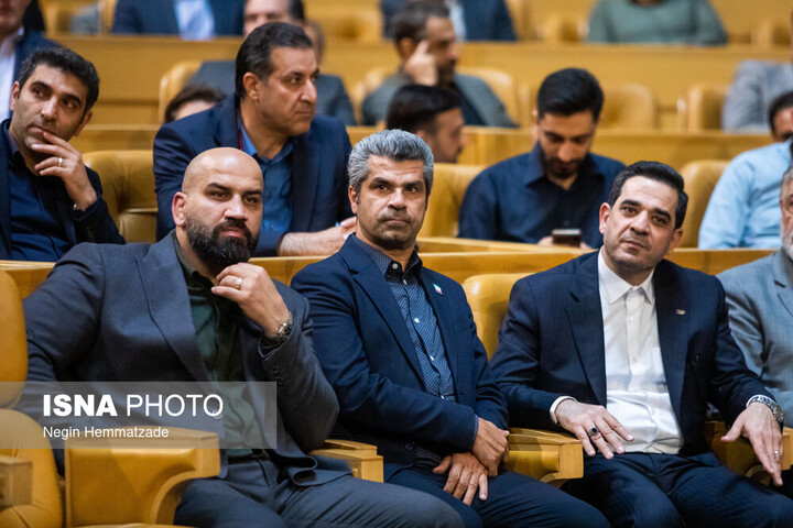 هادی ساعی: نعمت زاده باید برود و از اول کارش را شروع کند