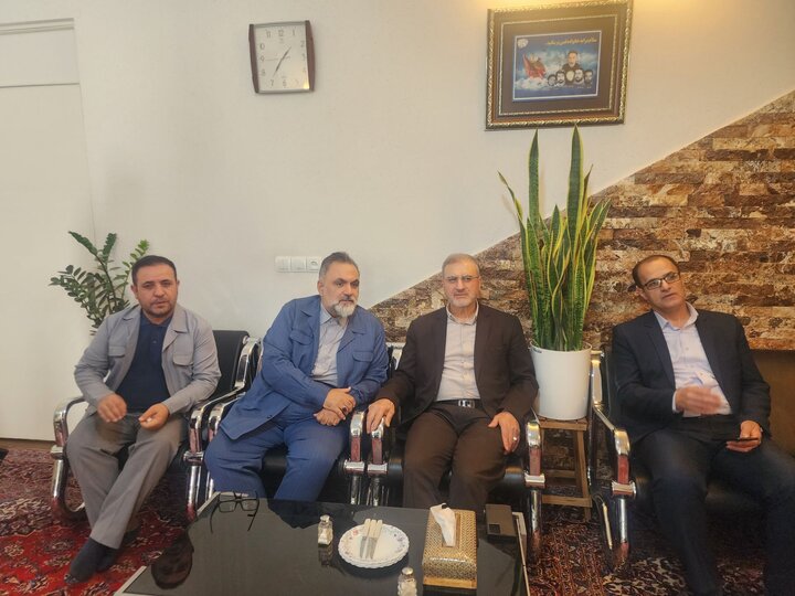 خانواده شهدا روایتگران واقعی فرهنگ مقاومت هستند
