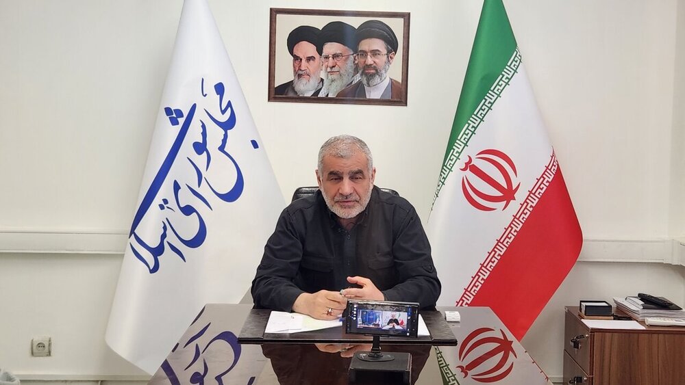 نیکزاد: برگزاری جلسات علنی مجلس منوط به اذن رهبری است