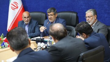 استاندار:ساماندهی کودکستان‌های بدون مجوز و نوسازی مدارس یزد در اولویت است