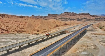 پل بزرگ حرمک در مسیر ارتباطی زابل – زاهدان افتتاح شد