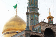 حرم حضرت معصومه (س) در آستانه عید غدیر سبزپوش شد
