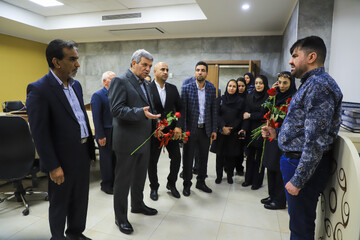 بازدید سیدجواد حسینی معاون وزیر و رئیس سازمان بهزیستی کشوردربازدید از مجموعه نگاه آفتاب(انجمن نابینایان و کم بینایان استان کرمان)