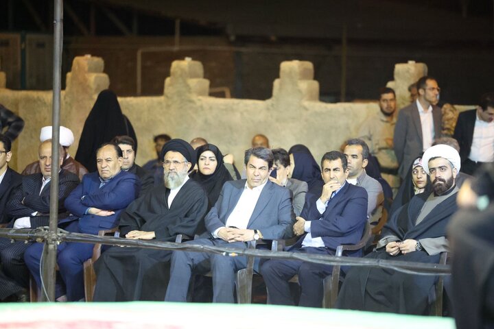 حضور استاندار کرمان در سوگواره ملی تعزیه و افتتاح طرح ساماندهی ورودی روستای دهزیار