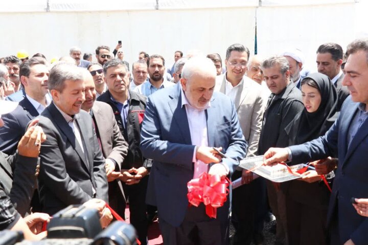 مشترکان پرمصرف با قطع برق مواجه می‌شوند/ برنامه توسعه ۹ هزار مگاوات نیروگاه خورشیدی