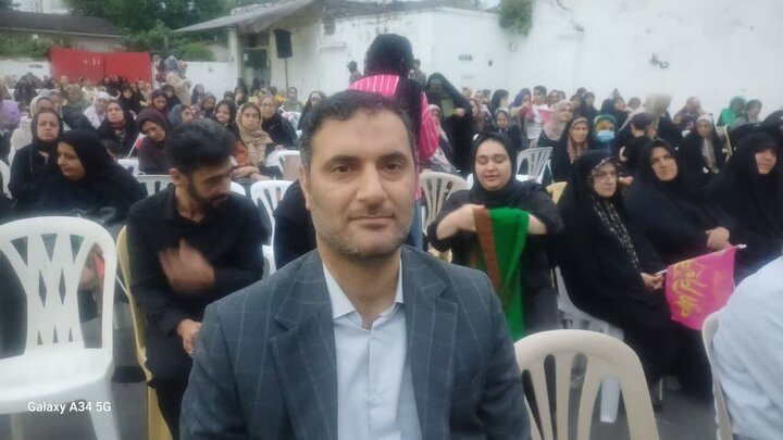 تجلیل از ۱۱۰ خانواده شهدا و نخبگان سادات در مراسم بزرگ بیعت با ولایت در قائم‌شهر