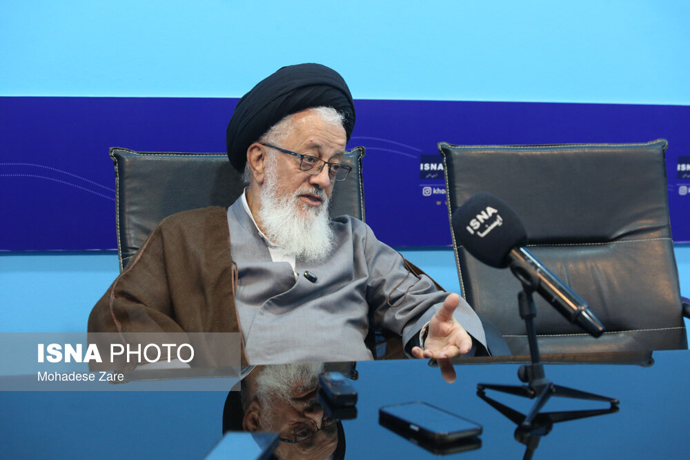 عضو مجلس خبرگان: مهم‌ترین ویژگی امام خمینی (ره)، باور ایشان به مردم بود