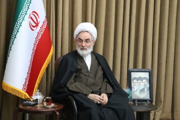 از مردم‌داری امام(ره) تا مدیریت میدانی رهبر شهید؛ نقشه راهی برای مدیران جوان
