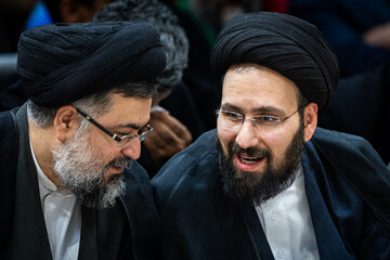 سید علی خمینی و سید یاسر خمینی در مراسم سی و هفتمین سالگرد ارتحال امام خمینی(ره)