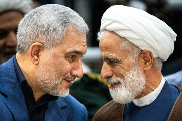 مجید انصاری، معاون حقوقی رئیس جمهور و محسن اسماعیلی، معاون امور مجلس رئیس جمهور در مراسم سی و هفتمین سالگرد ارتحال امام خمینی(ره)