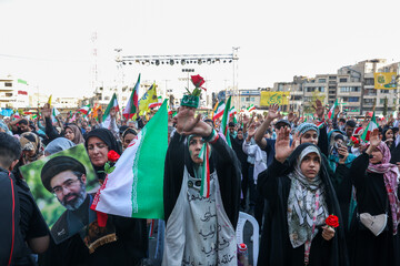 غدیر نماد اتحاد و همدلی؛ مهمانی ۱۰ کیلومتری غدیر - تهران