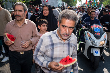 غدیر نماد اتحاد و همدلی؛ مهمانی ۱۰ کیلومتری غدیر - تهران