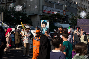 غدیر نماد اتحاد و همدلی؛ مهمانی ۱۰ کیلومتری غدیر - تهران