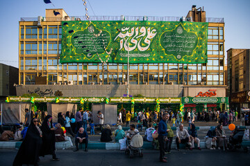 غدیر نماد اتحاد و همدلی؛ مهمانی ۱۰ کیلومتری غدیر - تهران