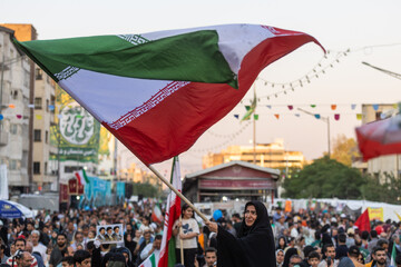 غدیر نماد اتحاد و همدلی؛ مهمانی ۱۰ کیلومتری غدیر - تهران