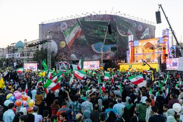 غدیر نماد اتحاد و همدلی؛ مهمانی ۱۰ کیلومتری غدیر - تهران